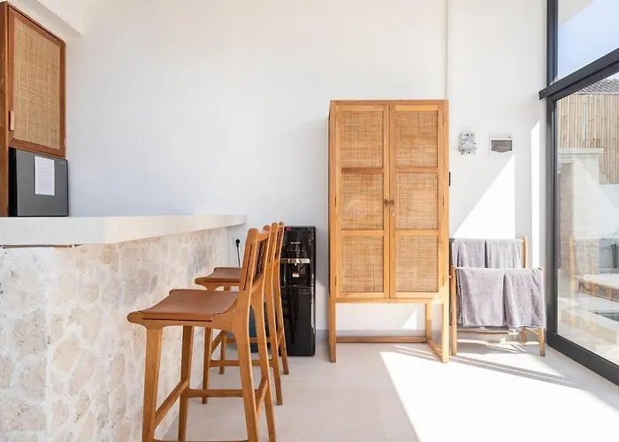 Green Twin - Cosy 2 Bdr Central Villa W/Pool.